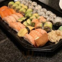 Mawii Sushi food