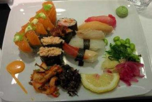 Sushi Yama food