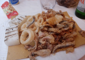 Alla Darsena food