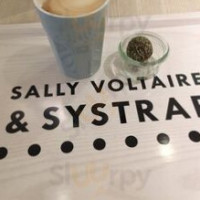 Sally Voltaire Systrar food