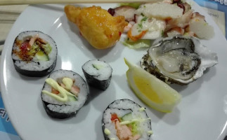 Sushi Wok Blu food