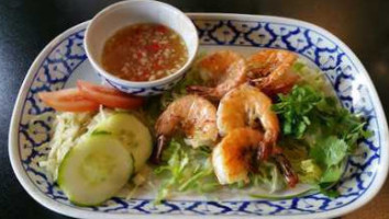 Kina Thai Resturang food