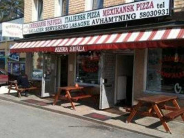 Pizzeria Järfälla outside