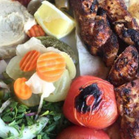 Kareems Kolgrill food