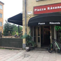 Piazza Råsunda outside