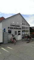 Limhamns Fiskrökeri outside