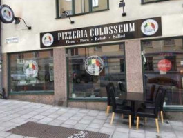 Pizzeria Colosseum food