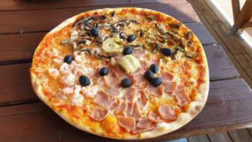 Pizzeria Newroz food