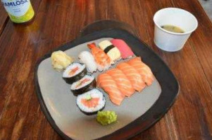 Sushi King food