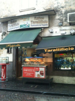 Antico Tarallificio Poppella food