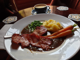 Robert Raikes Inn Pub food