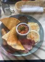 Clock On The Shore Leith food