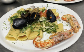 Giglio Rosso food