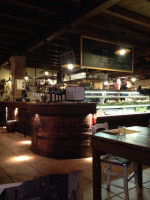 Enoteca Del Bugiardo With Wine Shop Buglioni food