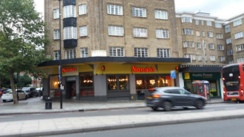 Nando's Streatham outside