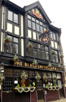 The Blacksmith's Arms outside