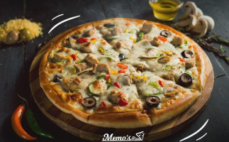 Memo’s Pizza food