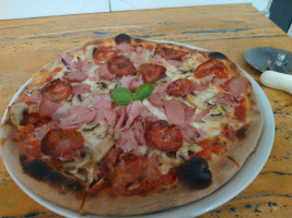 Pizzeria Peppi's Pizza food