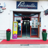 Pulcinella outside