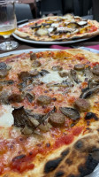 Pizzeria La Capricciosa 2 Di Cera Luigino food