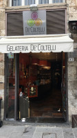 Gelateria De' Coltelli outside