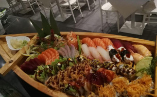 Sushi Amici food