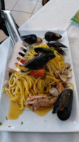 Trattoria Ponte Del Mare food