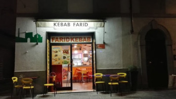 Gusto Del Kebab outside