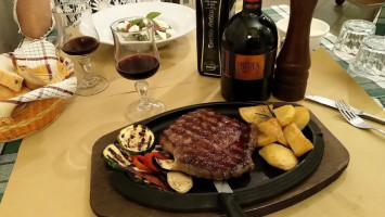 Osteria Al Cortile food