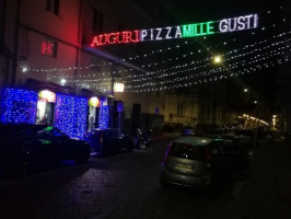 Pizza Mille Gusti outside