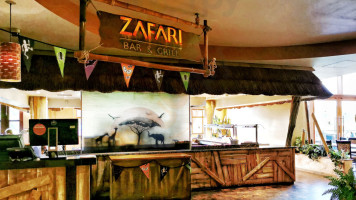 Chessington World Of Adventure Resort Zafari And Grill outside