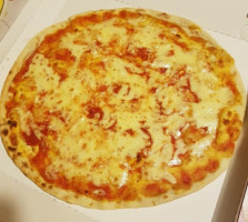 Pizza Pazza food