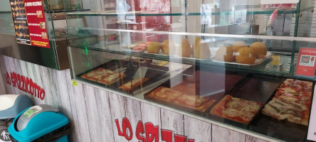 Lo Spizzicotto Pizzeria Da Asporto food