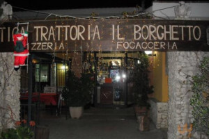 Antica Trattoria Il Borhetto outside