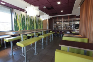 Mcdonald's Dragona inside