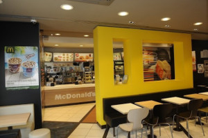 Mcdonald's Drive inside