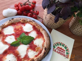 Antico Forno A Legna food