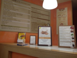 La Piadineria Via Milanese food