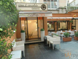 Caffe 35 outside