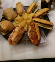 100 Montaditos food