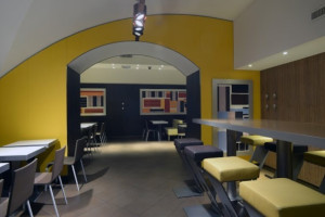 Mcdonald's Cavour inside