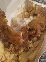 Lennox`s Traditional Fish&chips food