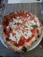 Peperino Pizza Milano food