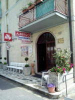 Albergo Elvira outside