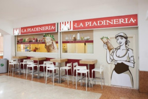 La Piadineria food