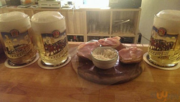 Bierkeller food