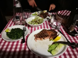Bisteak food