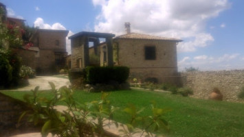 Agriturismo Santo Pietro outside