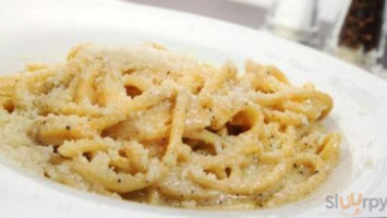 Cacio E Pepe food