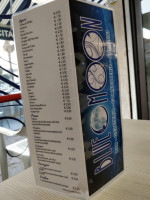 Gelateria Blue Moon inside